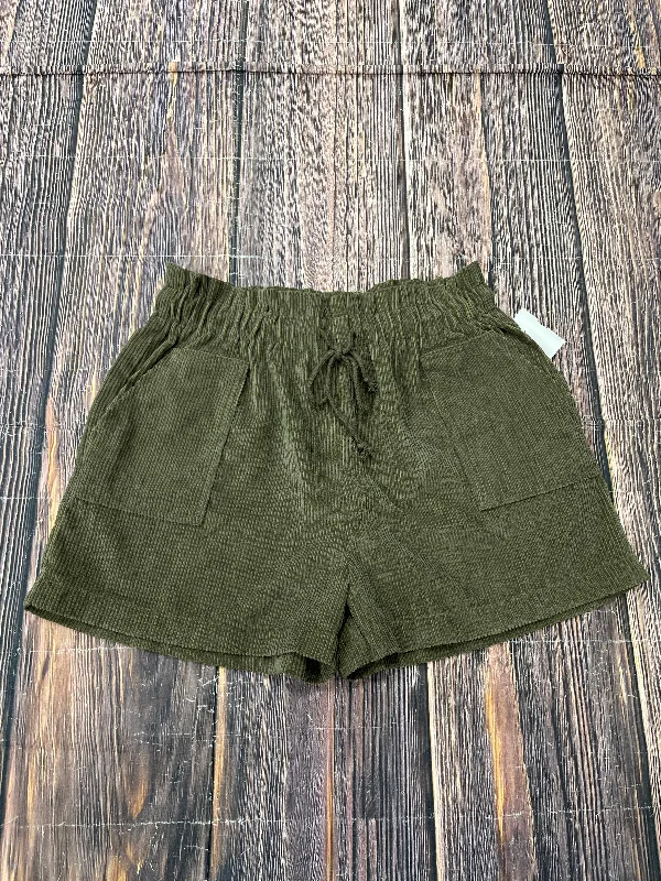 women's low-slung shortsGreen Shorts Favlux, Size L