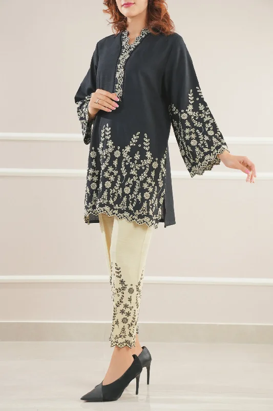 Solid+Embroidered Khaddar Stitched 2 Piece (Shirt/Trouser)