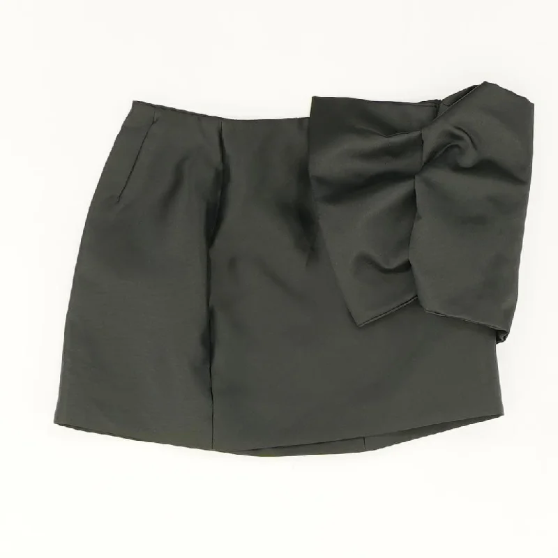 women's button-down high-slit skirts for weddingsBlack Solid Mini Skirt